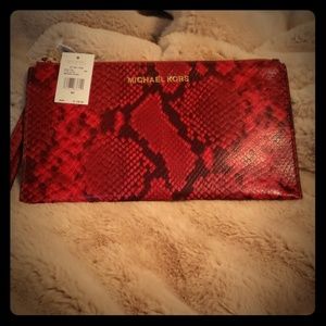Michael Michael Kors Clutch